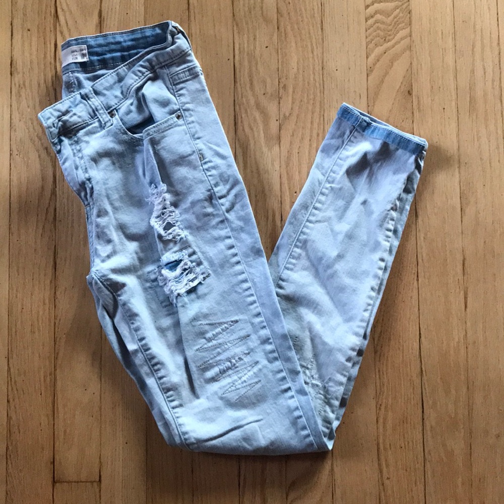 Light Wash Distressed Jeans